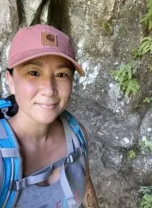 Selfie of Christina Kuiken hiking
